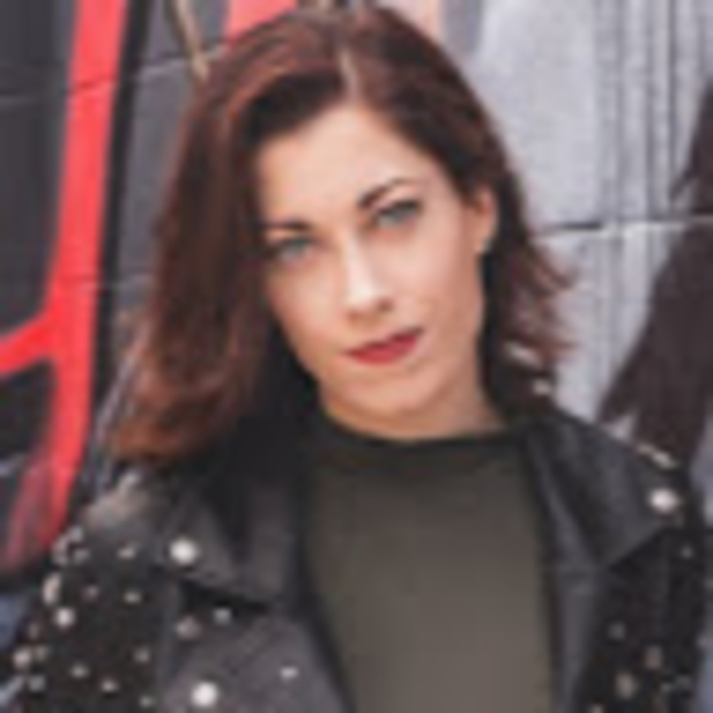 Meet your Posher, Casey